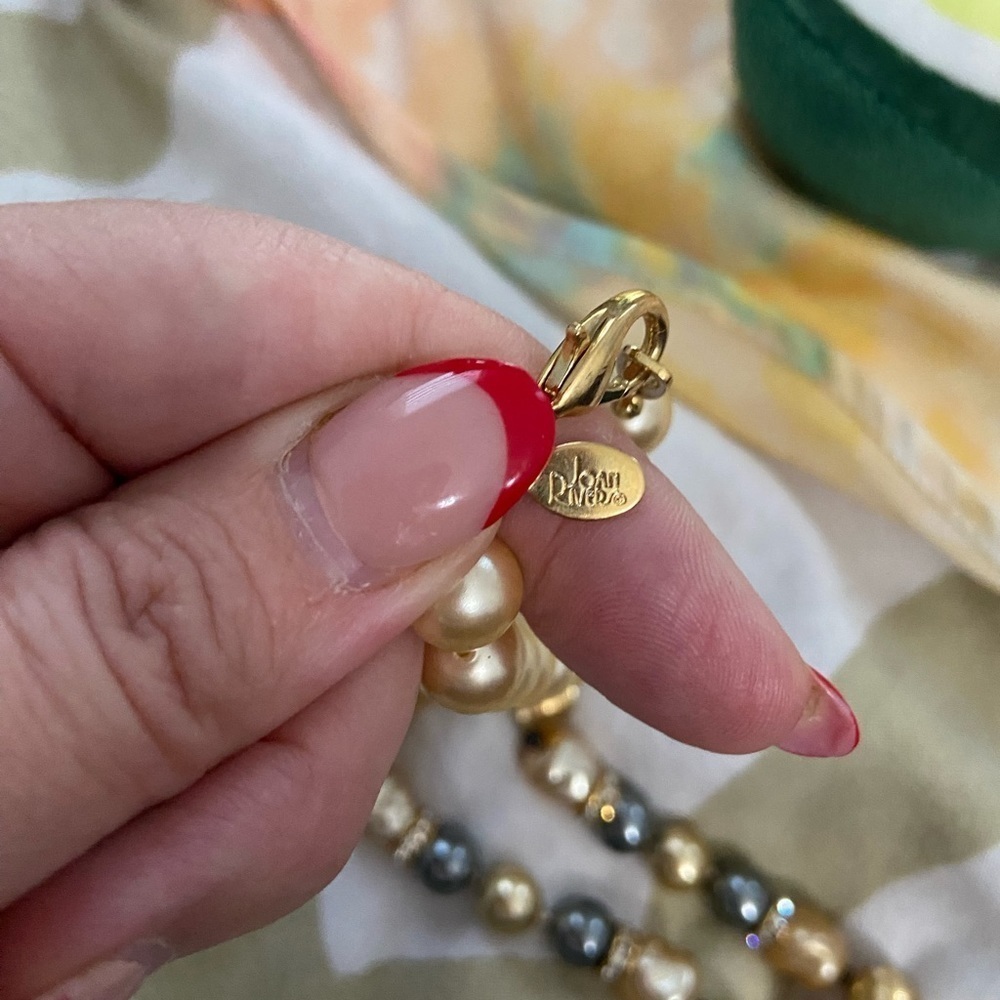 Vintage rare signed Joan Rivers multi colour pearl necklace with crystals - Picture 5 of 6